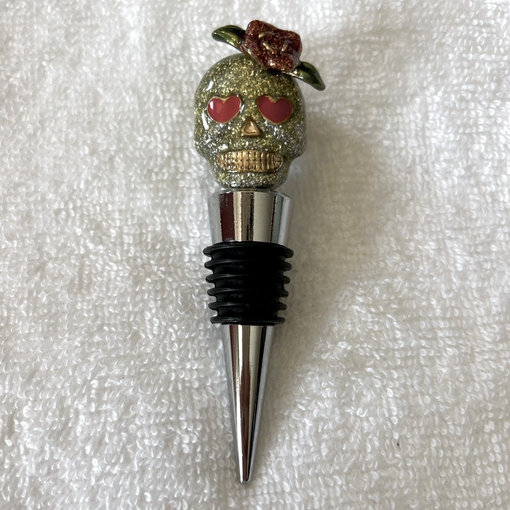Betsey Johnson Sugar Skull Wine Stopper Bottle Topper